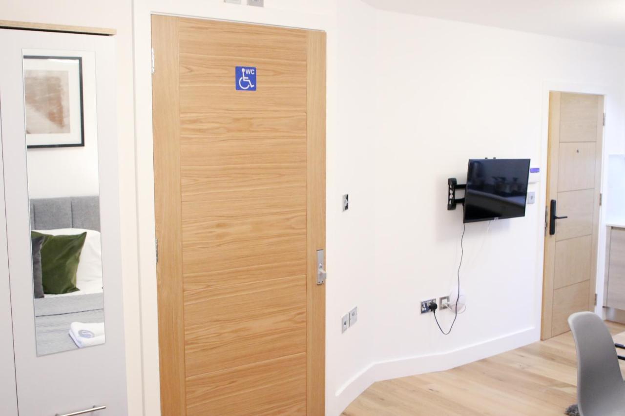 Lovely Studio Apartment With Access For Wheel-Chairs In Sydenham London Exterior photo